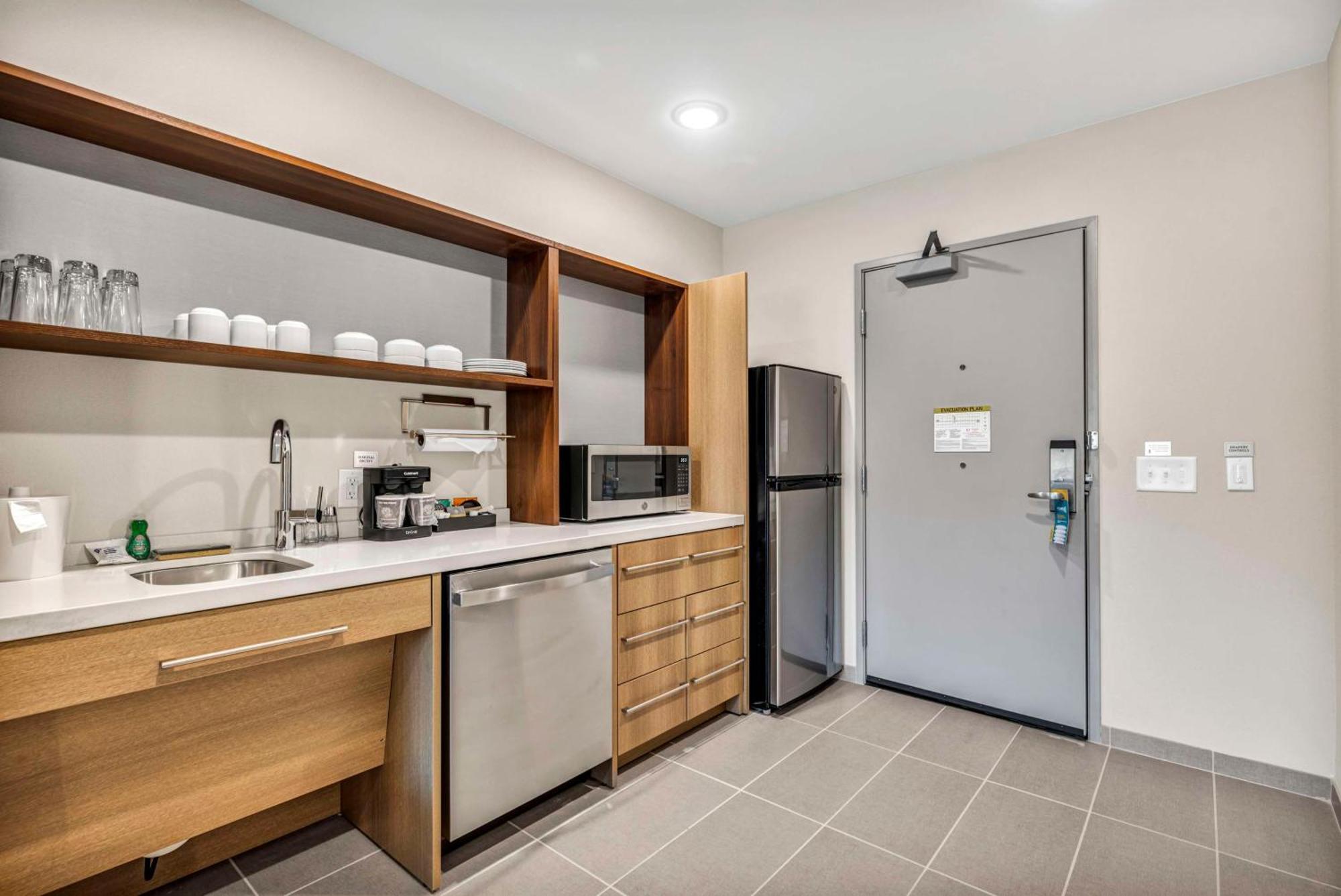 Home2 Suites By Hilton Raleigh West Lenovo Center Buitenkant foto