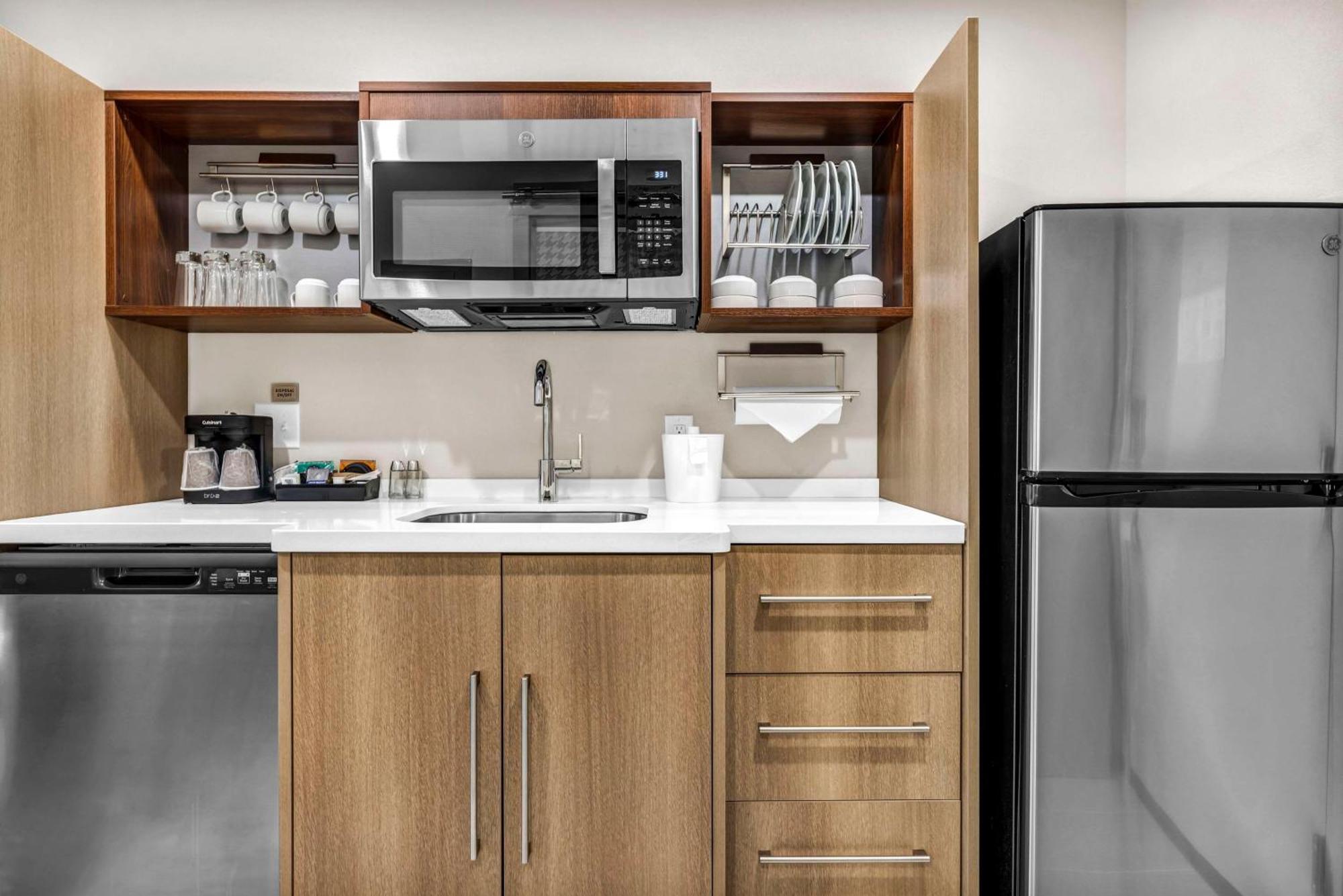 Home2 Suites By Hilton Raleigh West Lenovo Center Buitenkant foto