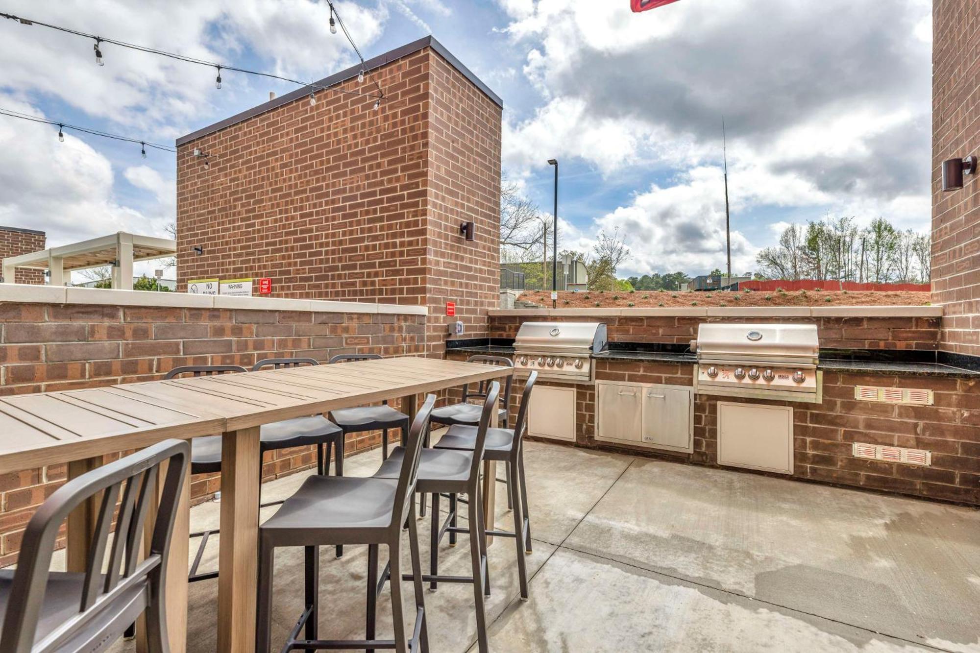 Home2 Suites By Hilton Raleigh West Lenovo Center Buitenkant foto