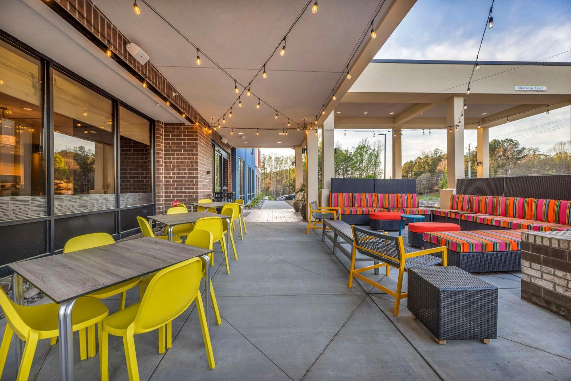 Home2 Suites By Hilton Raleigh West Lenovo Center Buitenkant foto