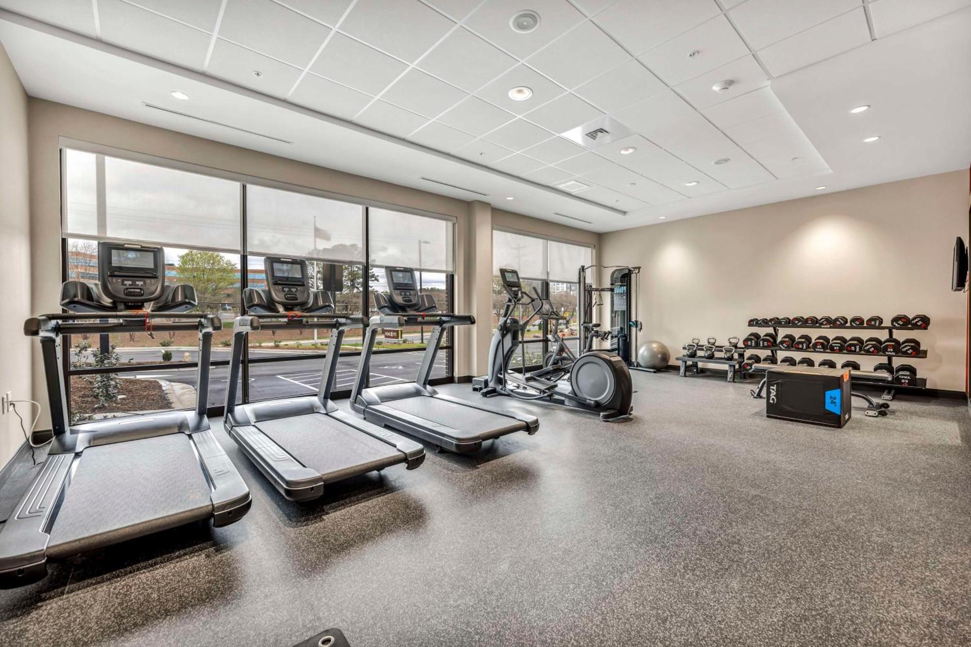 Home2 Suites By Hilton Raleigh West Lenovo Center Buitenkant foto